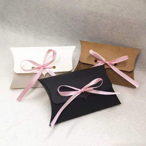 Custom-Paper-Pillow-Gift-Boxes