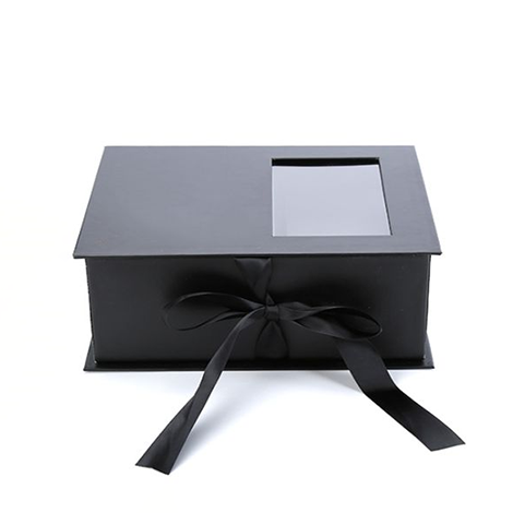 Custom-Gift-Boxes-with-Window