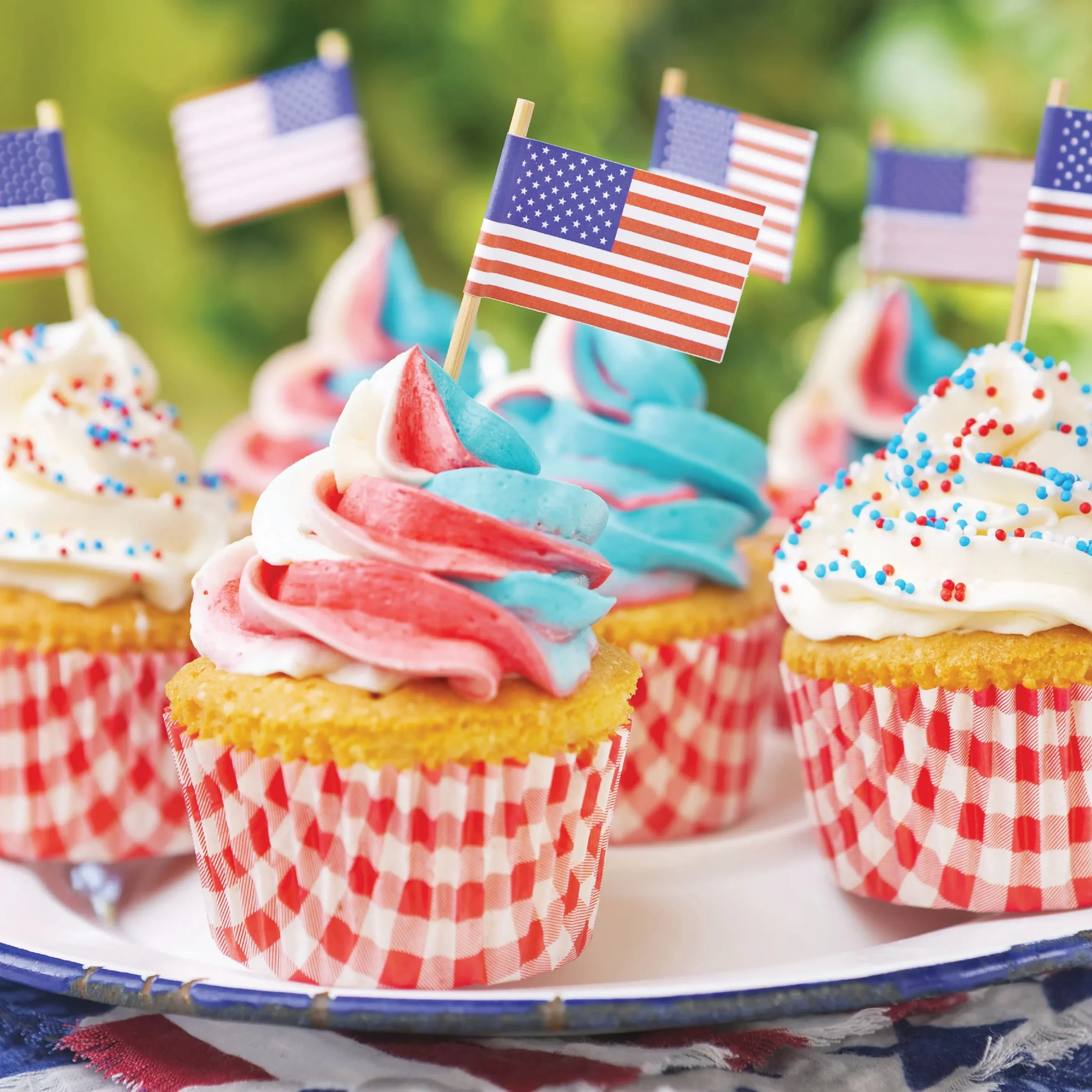mini cupcake flags