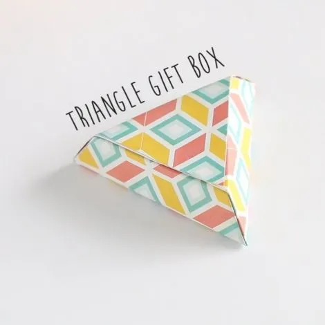custom triangle cardboard box